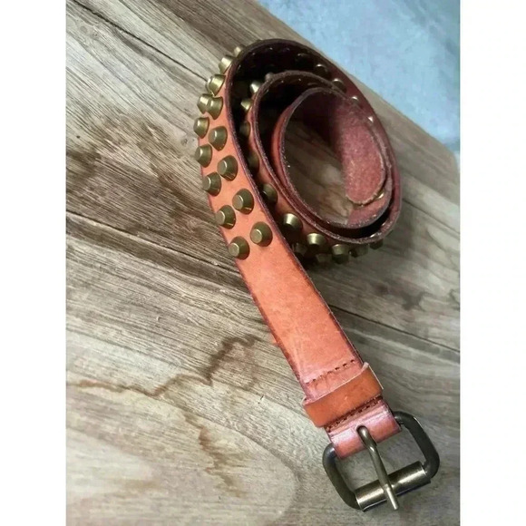 Línea Pelle Vintage Leather Studded Belt Size Small - Picture 2 of 7